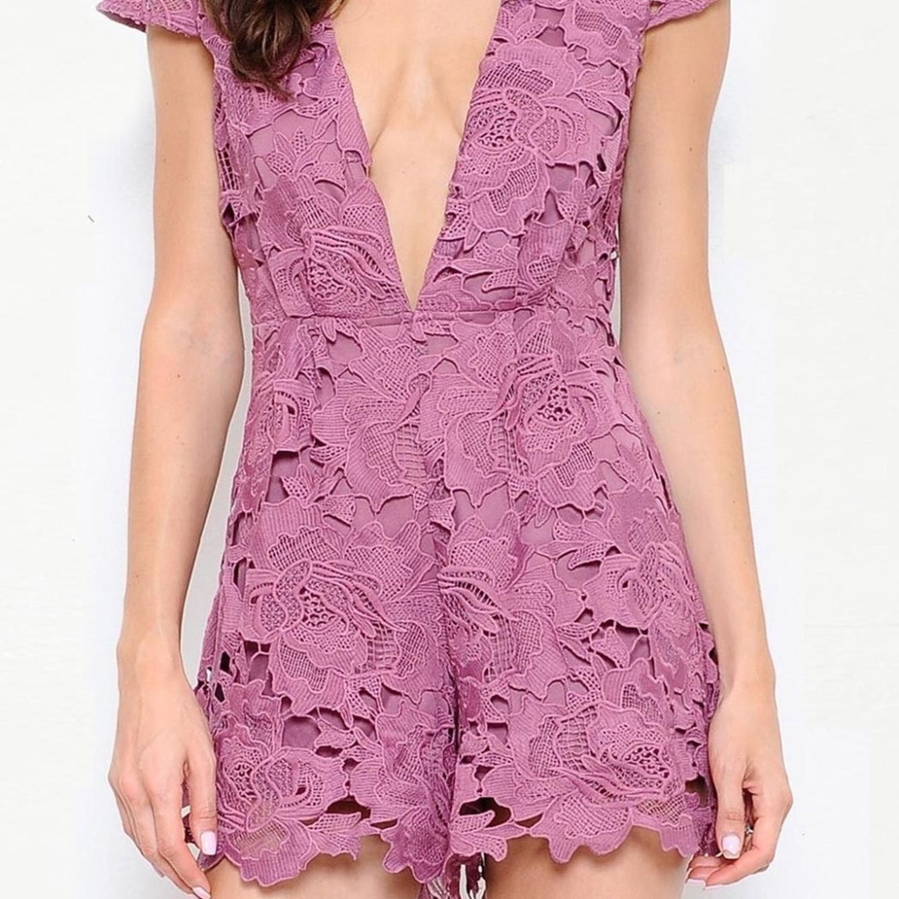 L’ATISTE Lace Romper